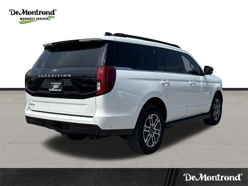 New 2025 Ford Expedition Active image 5