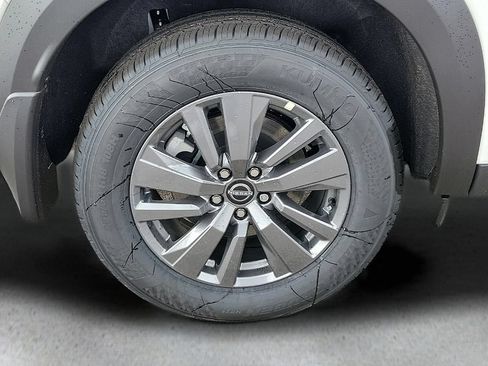 Used 2025 Nissan Pathfinder S AWD/4WD image 7