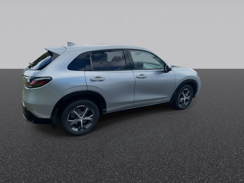 Used 2024 Honda HR-V EX-L image 9