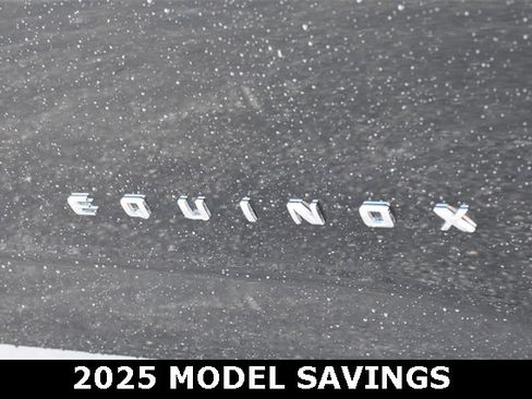 New 2025 Chevrolet Equinox LT w/ Safety and Technology Package image 12