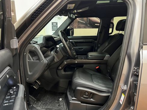 Used 2020 Land Rover Defender 110 X AWD/4WD image 17