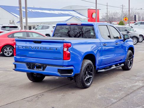 Used 2025 Chevrolet Silverado 1500 Custom w/ Turbomax Blackout Package image 25