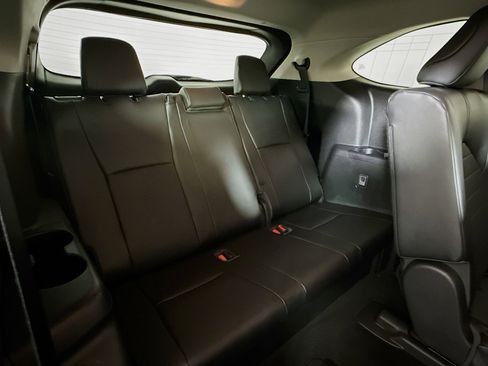 Certified 2022 Toyota Highlander XLE image 26