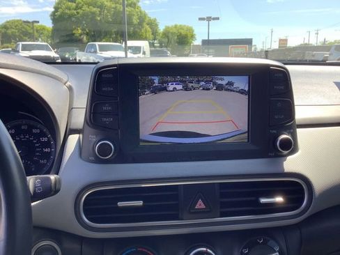 Used 2019 Hyundai Kona SEL FWD image 19