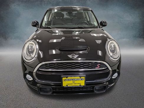Used 2018 MINI Cooper S FWD image 2