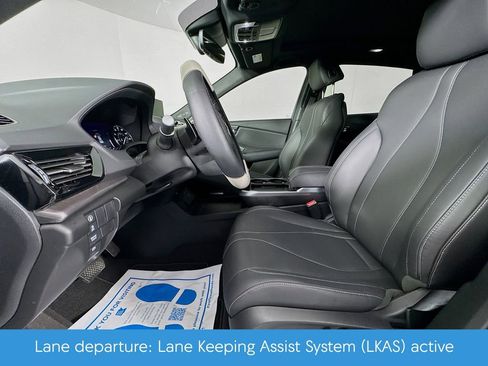 Used 2025 Acura RDX SH-AWD image 25