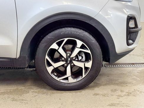 Used 2021 Kia Sportage LX image 4