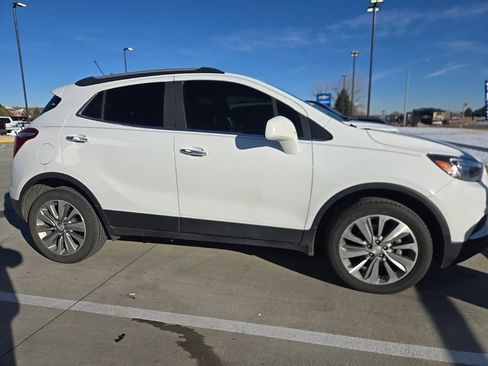 Used 2020 Buick Encore Preferred image 4