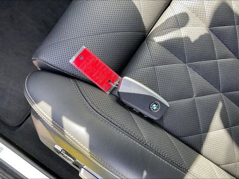 Used 2026 BMW X5 sDrive40i w/ M Sport Package image 12