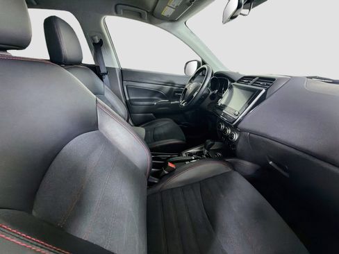 Used 2024 Mitsubishi Outlander Sport AWD image 28