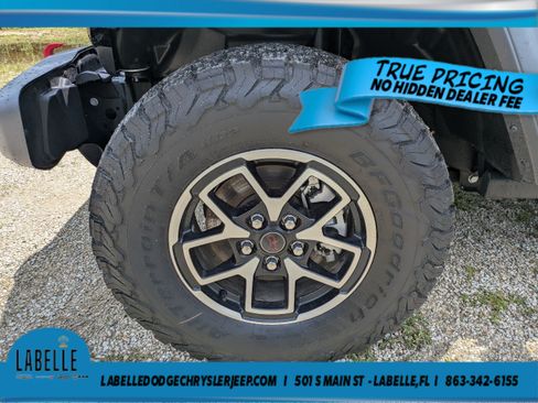 Used 2026 Jeep Wrangler Unlimited Rubicon AWD/4WD image 10