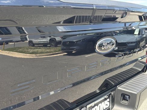 Used 2025 Ford F250 Lariat w/ Black Appearance Package AWD/4WD image 21
