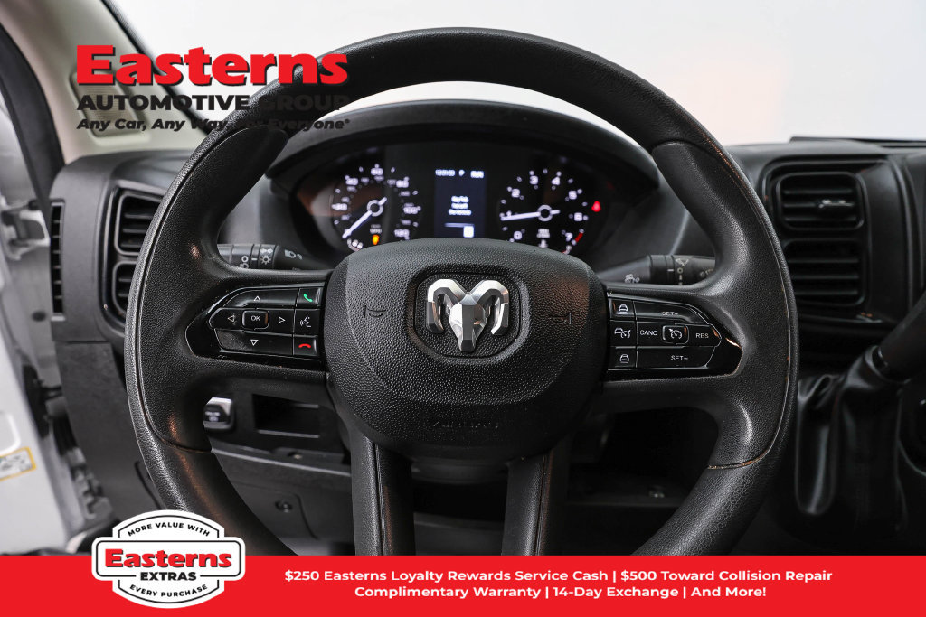 Used 2025 RAM ProMaster 2500 w/ Convenience Group FWD image 11