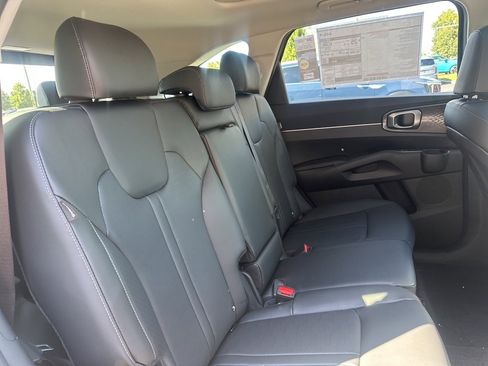 New 2026 Kia Sorento S w/ S Panoramic Sunroof Package image 17