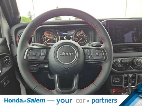 Used 2024 Jeep Wrangler Unlimited Rubicon w/ Technology Group AWD/4WD image 15