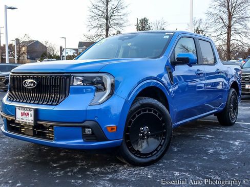 Used 2025 Ford Maverick Lobo image 2