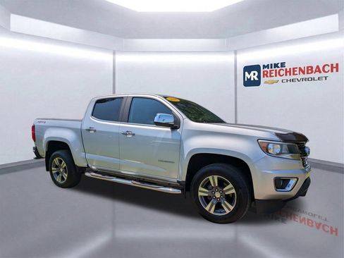 Used 2018 Chevrolet Colorado LT w/ Luxury Package, Chrome AWD/4WD image 2