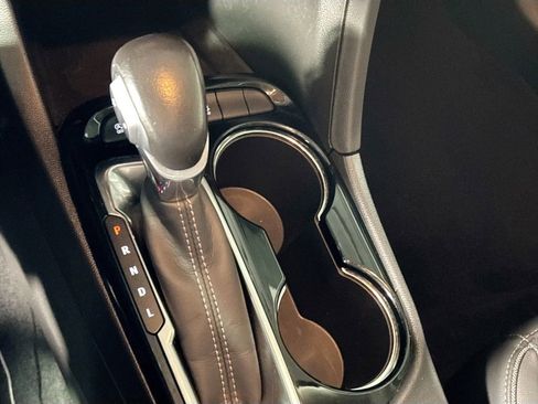 Used 2022 Buick Encore GX Select image 17