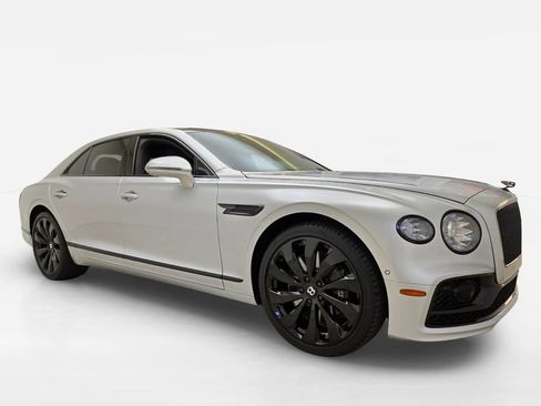 Used 2021 Bentley Flying Spur V8 AWD/4WD image 8