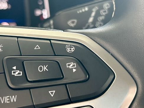 Certified 2024 Volkswagen Taos SEL AWD/4WD image 20
