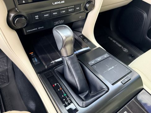 Certified 2023 Lexus GX 460 Premium w/ Accessory Package image 22