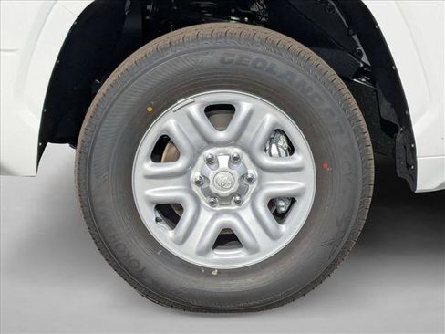 New 2026 Toyota Tundra SR image 10