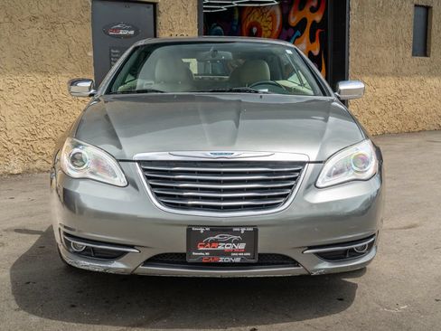 Used 2012 Chrysler 200 Limited FWD image 3