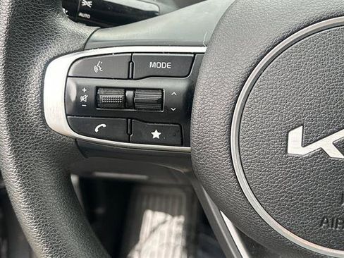 Used 2024 Kia Sportage LX image 28