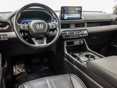 Used 2023 Honda Pilot Elite image 7
