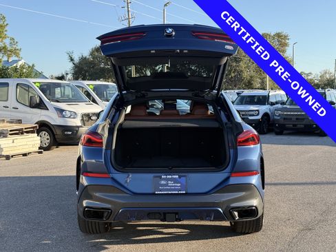 Used 2022 BMW X6 xDrive40i w/ M Sport Package image 13