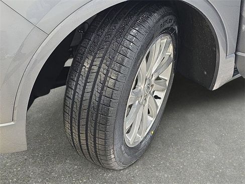 Used 2019 Buick Envision Essence image 32