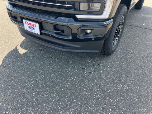 New 2025 Ford F350 Platinum w/ FX4 Off-Road Package image 30