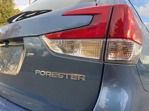 Used 2022 Subaru Forester image 9