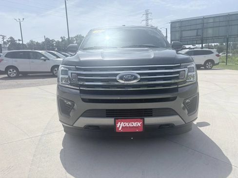 Used 2019 Ford Expedition XLT AWD/4WD image 2