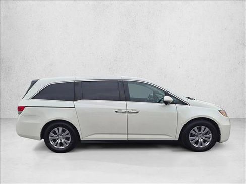 Used 2016 Honda Odyssey SE image 4