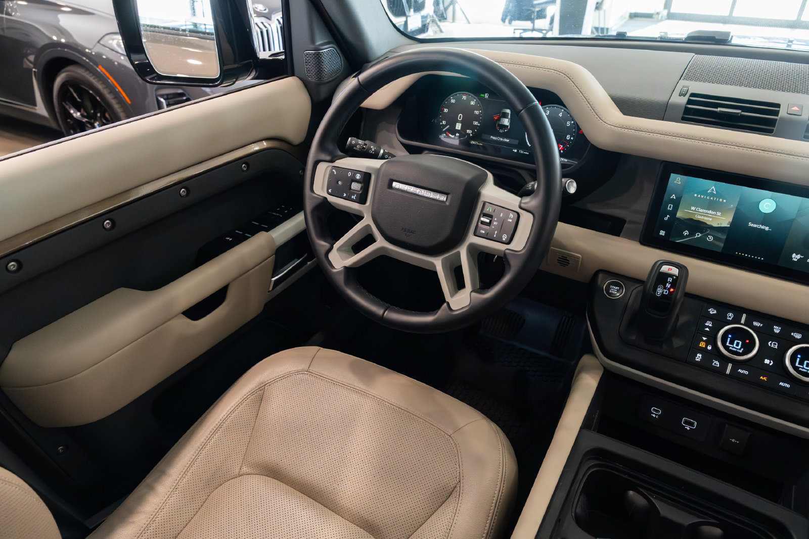 Used 2024 Land Rover Defender 110 S AWD/4WD image 10