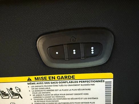 New 2026 Chrysler Pacifica Limited image 24