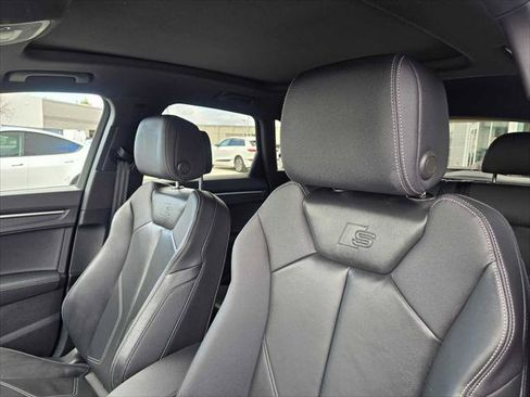 Used 2025 Audi Q3 2.0T Premium w/ Black Optic Sport Package AWD/4WD image 22