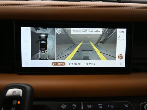 Used 2020 Land Rover Defender 110 X image 3