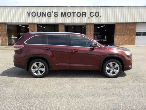 Used 2016 Toyota Highlander Limited Platinum image 6