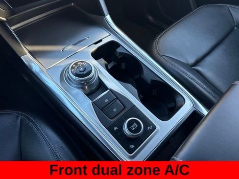 Used 2020 Ford Explorer XLT w/ Equipment Group 202A image 21
