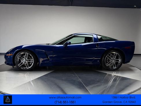 Used 2006 Chevrolet Corvette Coupe RWD image 4