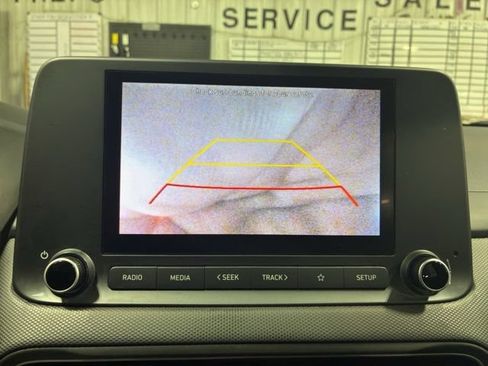 Used 2022 Hyundai Kona SE AWD/4WD image 6