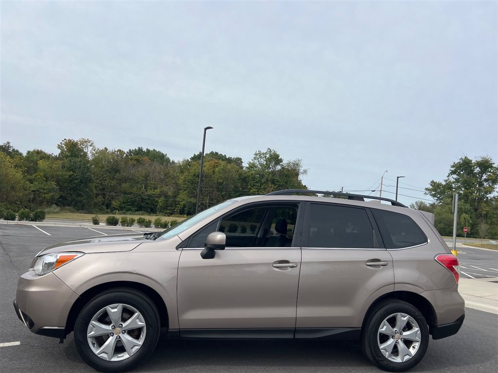 Used 2016 Subaru Forester 2.5i Limited AWD/4WD image 2