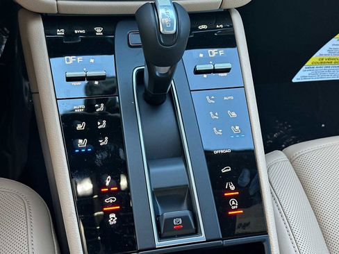 New 2026 Porsche Macan S image 22