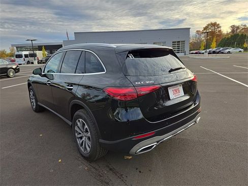 New 2026 Mercedes-Benz GLC 300 4MATIC image 5