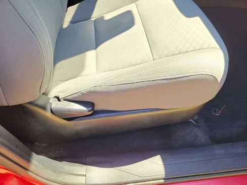 Used 2021 Toyota Tacoma SR5 image 33