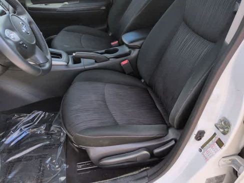 Used 2019 Nissan Sentra SV FWD image 16