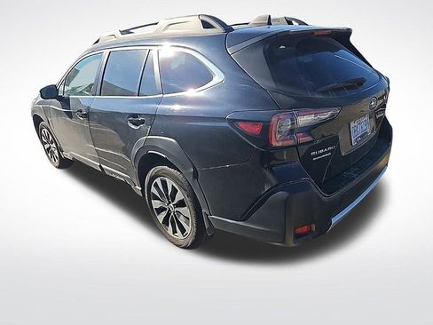 Used 2023 Subaru Outback Limited XT image 3