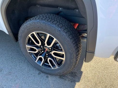 New 2026 GMC Sierra 1500 AT4 w/ AT4 Premium Package image 10